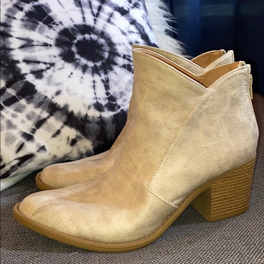 boutique booties